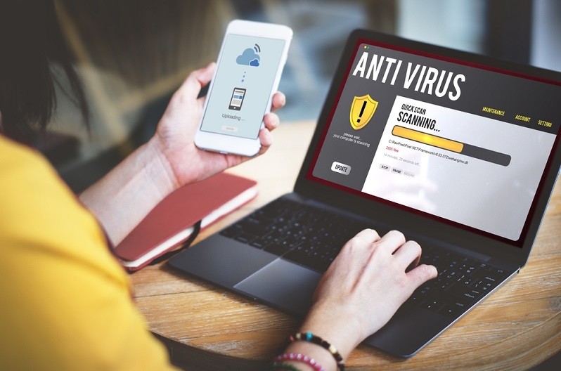 HOE McAfee Antivirus Review 2022