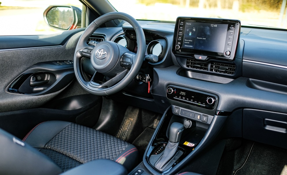 Top Cars From The Toyota Brand Without CVT Transmission