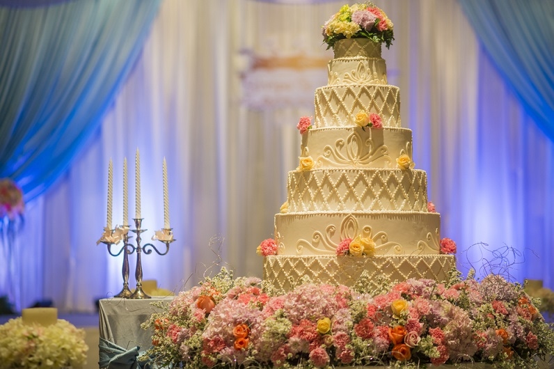 Awesome Alternative Wedding Cake Ideas To Pick For A