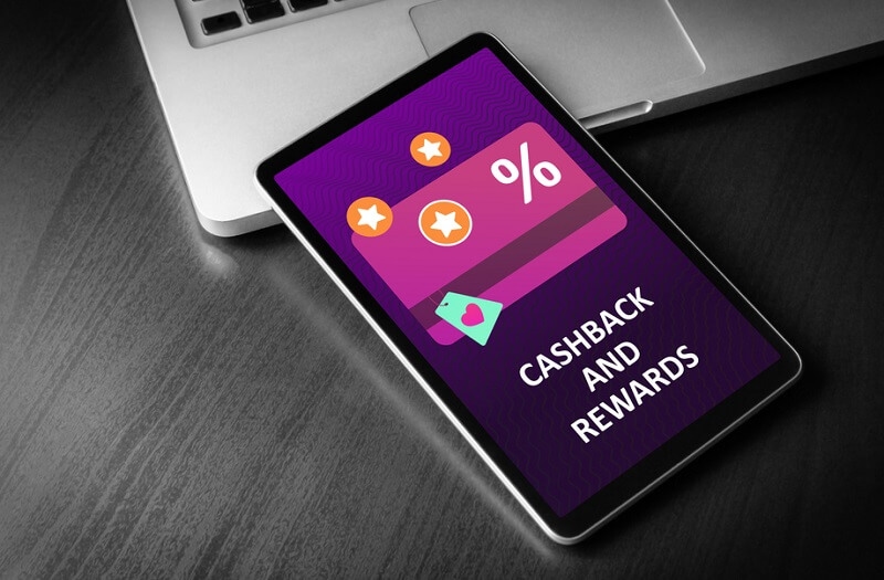 Cashback and Rewards displaying on mobile screen