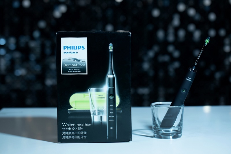 Philips Sonicare Diamond Clean Classic Electric Toothbrush