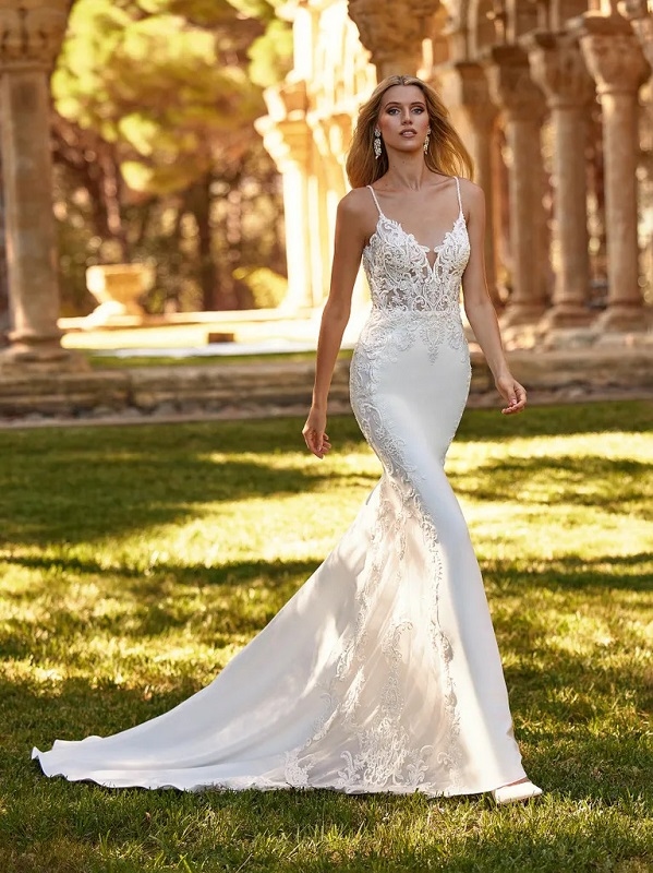 Fit-and-Flare Wedding Gown- Pronovias