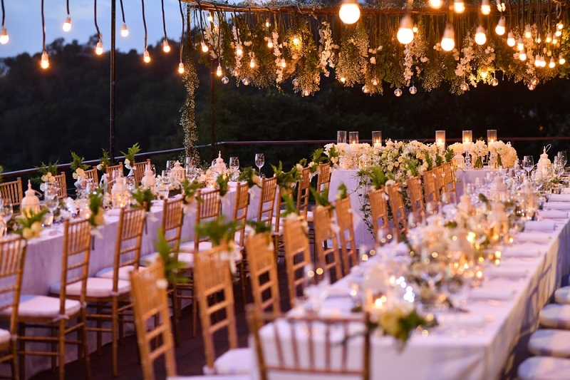 Wedding decor with hanging gardens