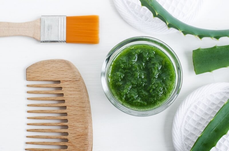 aloe vera hair mask with comb and hair brush