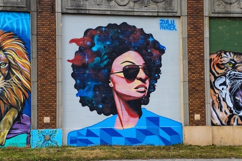 mural walls on street