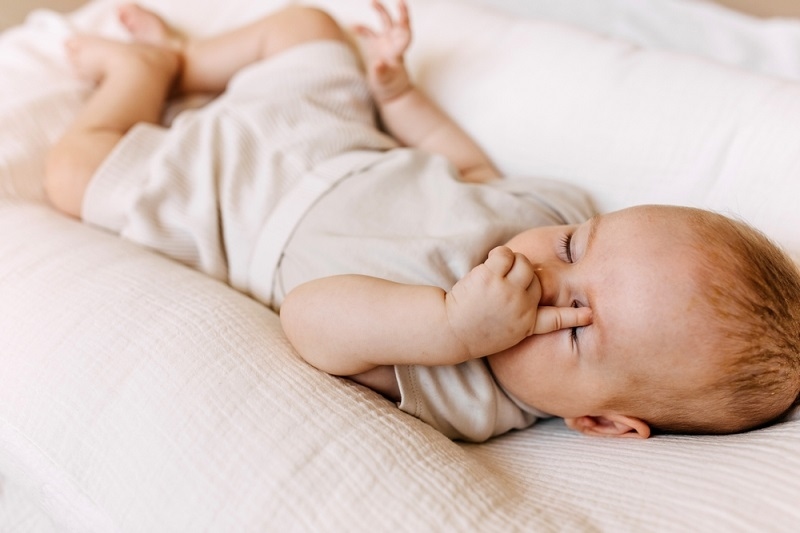 Baby Cues Guide: How to Read Hunger and Sleep Signals