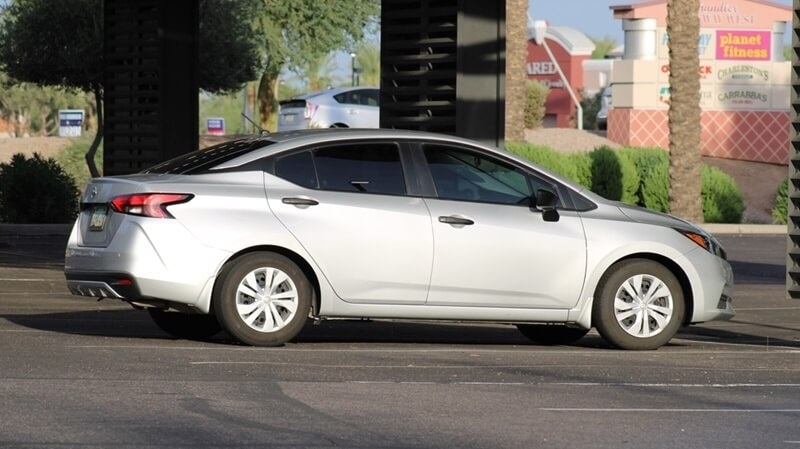 budget-cars-nissan-versa