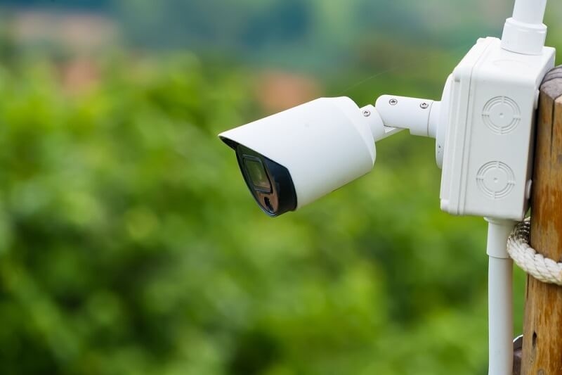 camera survelliance at the farm 