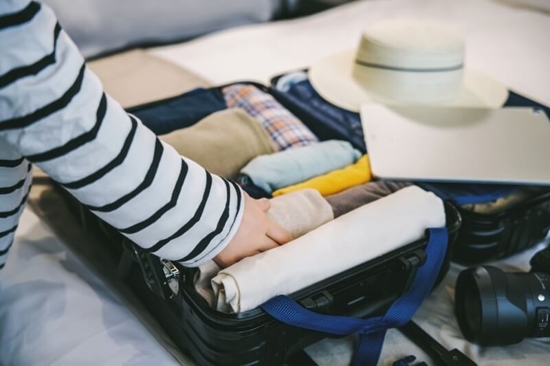 carry-on-packing-prague-rolling