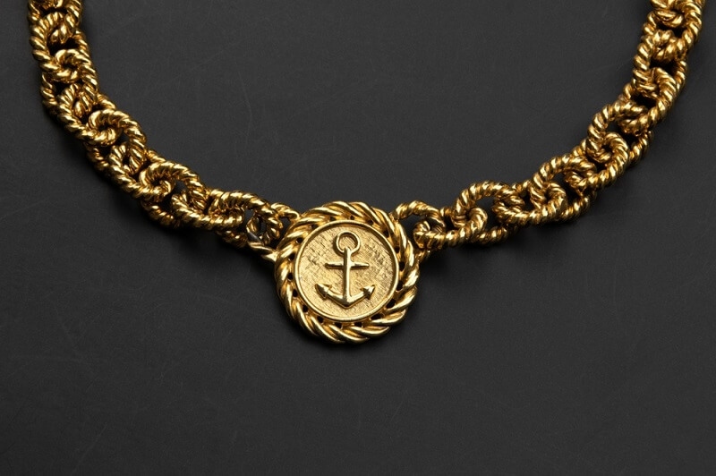 chunky chain with pendant 