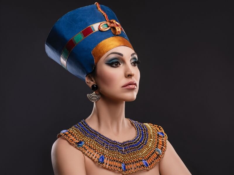 egyptian cleopatra hair crown wore by a beautiful egyptian women