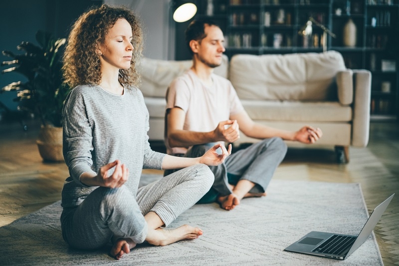 couple doing Stress Reduction Meditation