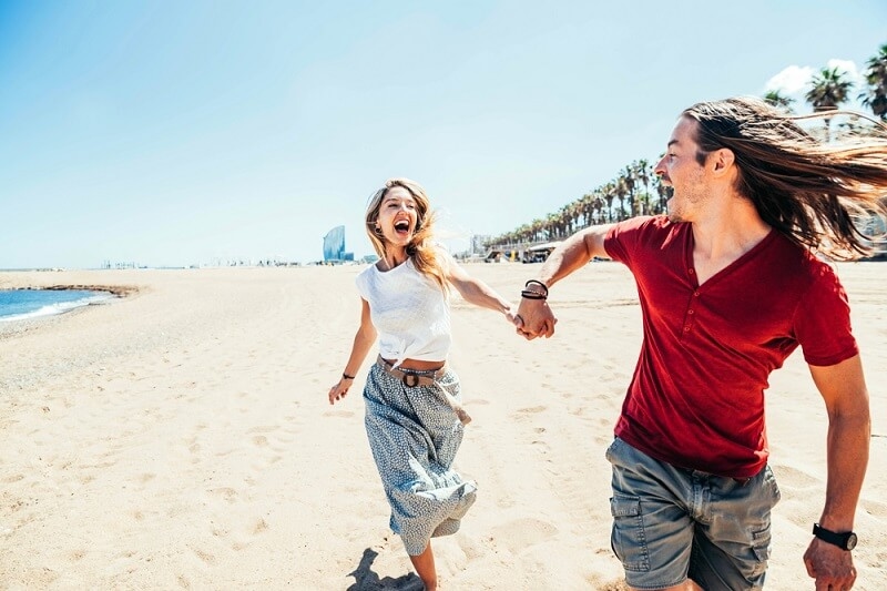 couple on san diego beach 