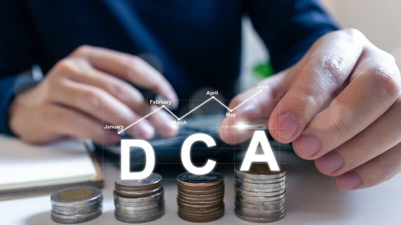 man arranging cash investment with dollar cost averaging