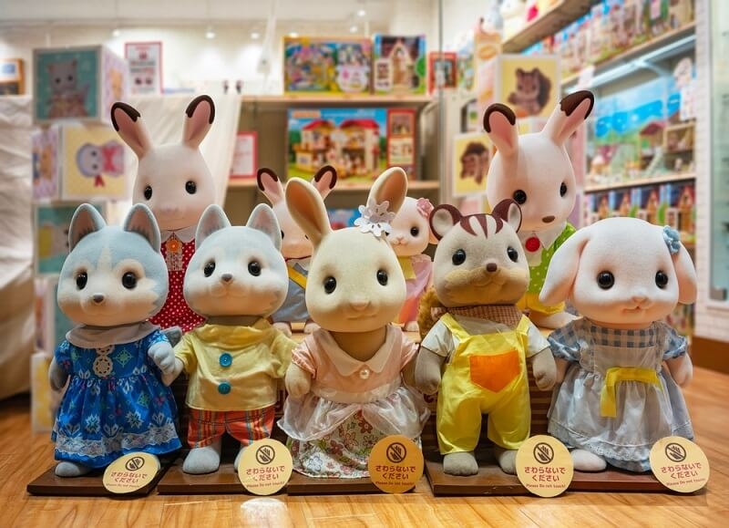 fashion dolls in store