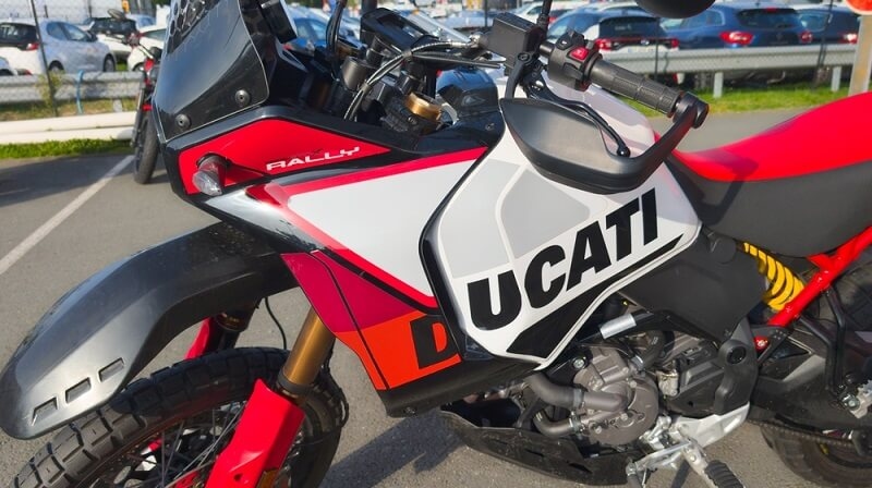 ducati desert x bike