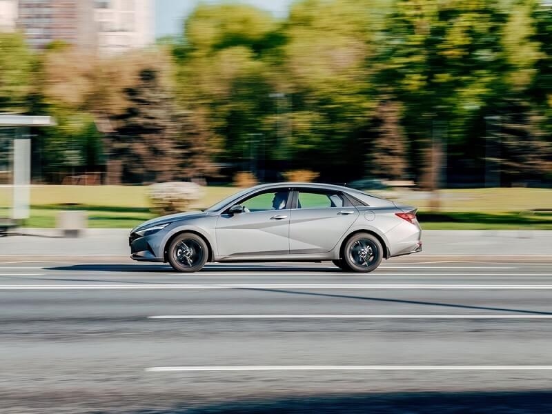 hyundai elantra on road