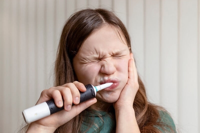 electric-toothbrush-for-sensitive-teeth