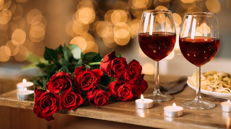 Pairing Wine with Flowers for Gifts