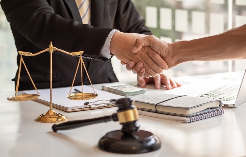 how to find a good lawyer