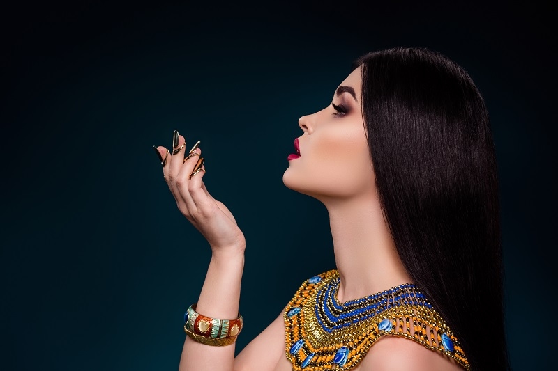 Profile side photo of perfect ideal egyptian empress lady cat evil magician attract men with dark magic
