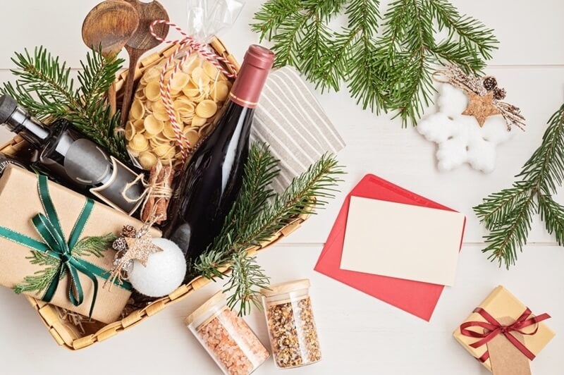 handmade-holiday-gift-baskets