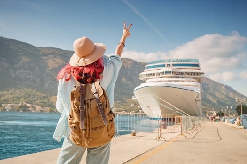 happy-woman-book-a-cruise