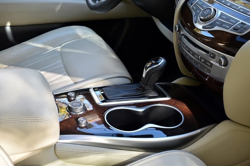 infiniti interior cabin view