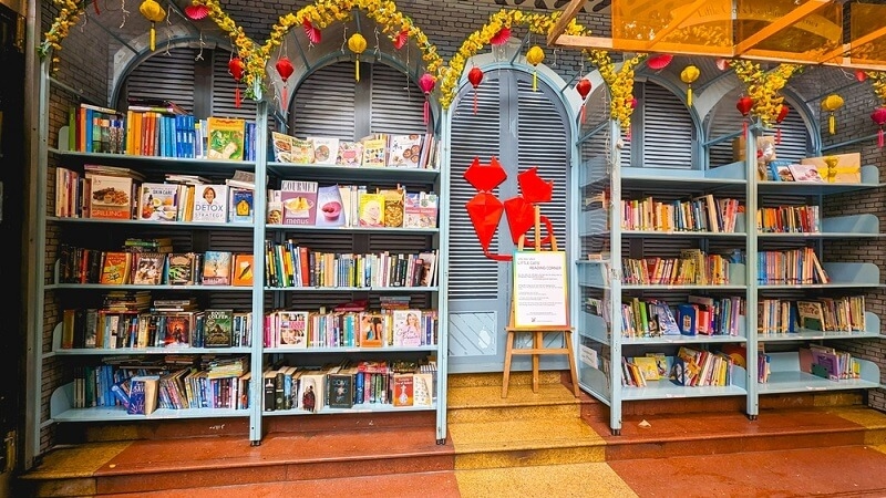 indie books collection in library