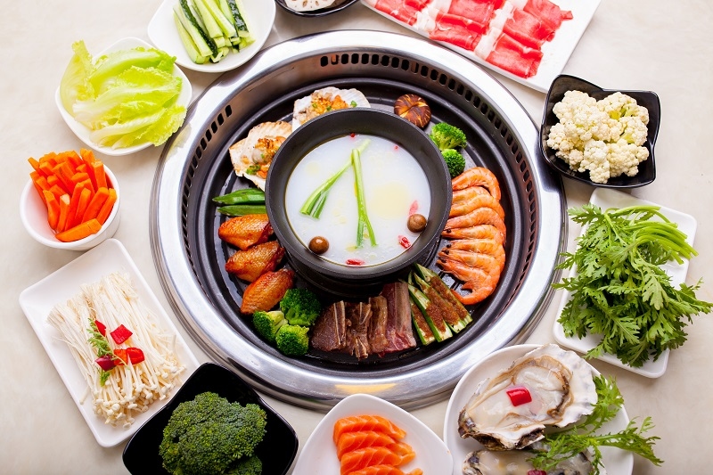 Barbecue and hot pot together