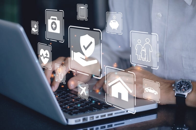 man looking for online insurance shopping sites