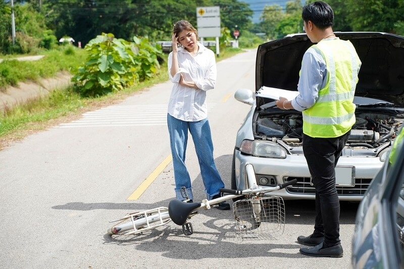 insurer getting details from girl after accident