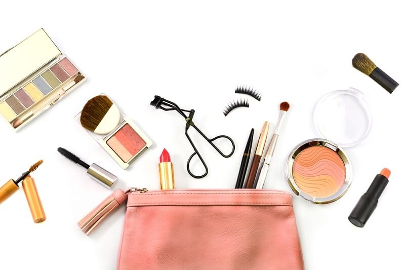 makeup essential items for every beginner
