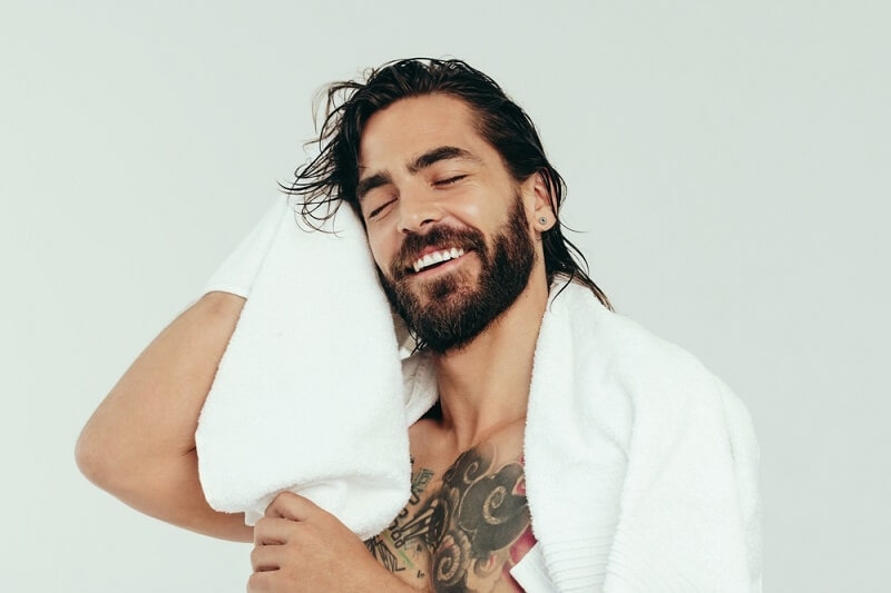 men after washing his hairs