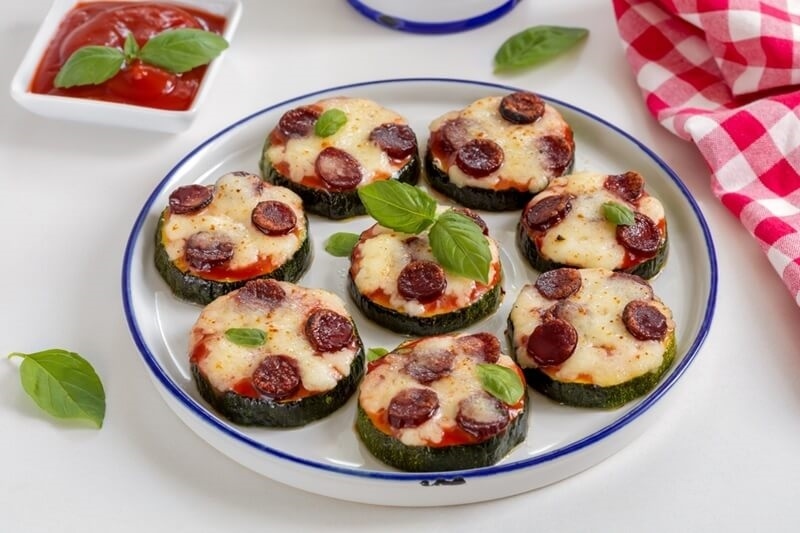 mini-veggie-pizzas
