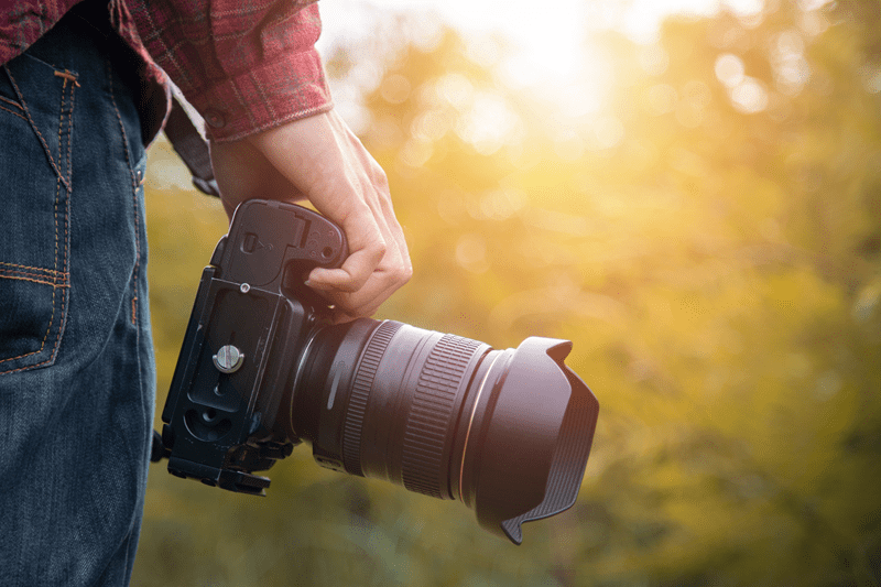negative space technique, simple aesthetics, minimalist backgrounds, clean composition, artistic style