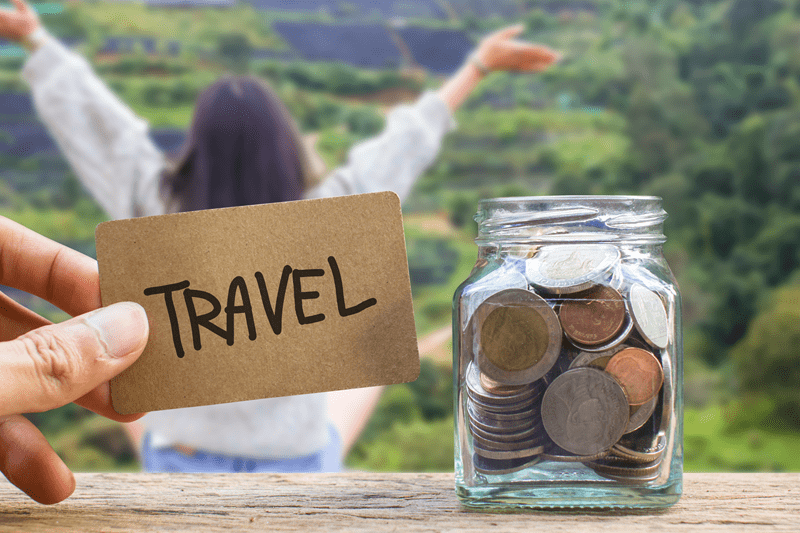 money-saving travel tips