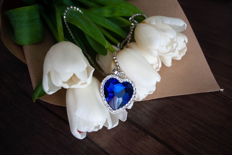 Protecting Gemstones 