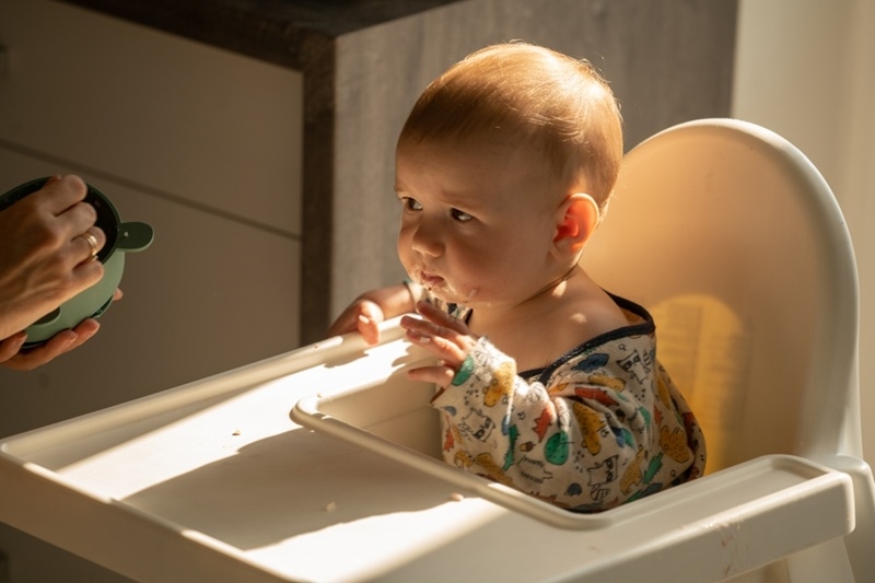 How to Do Newborns Tummy Time Right Way