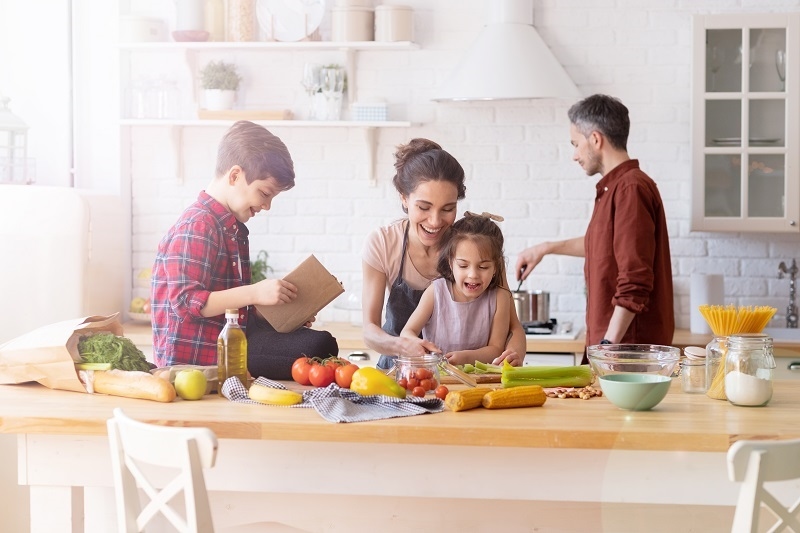 Indoor Family Activities That Support Nutrition