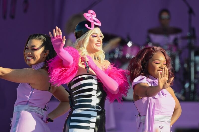 actress performing on main stage 