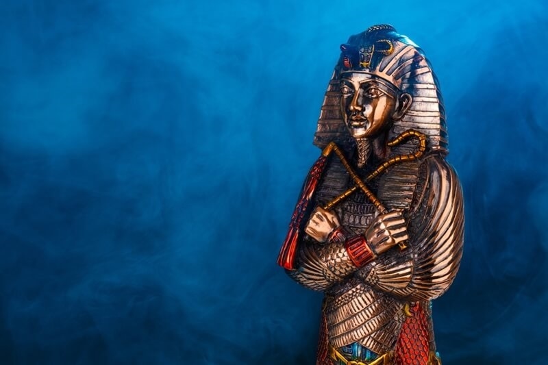 pharaoh with ornate wig