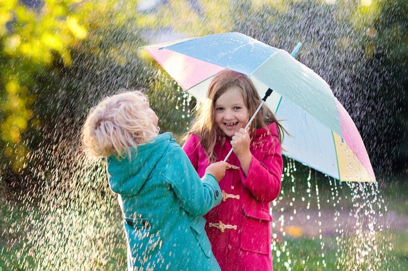 Rainy Day Activities for Kids They’ll Actually Love