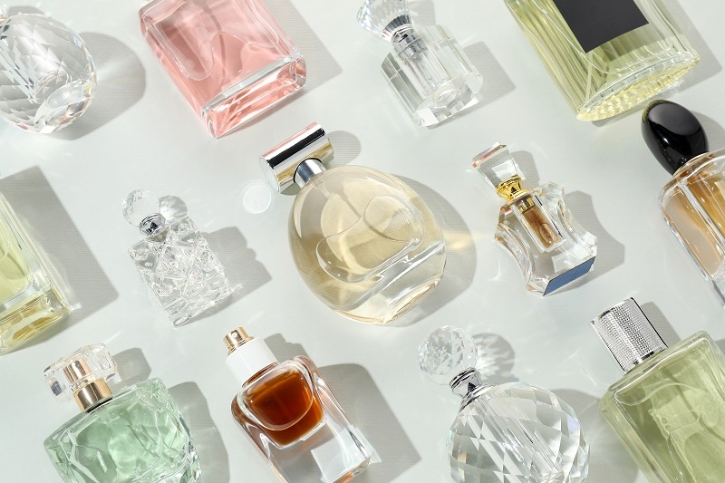 discreet perfume application