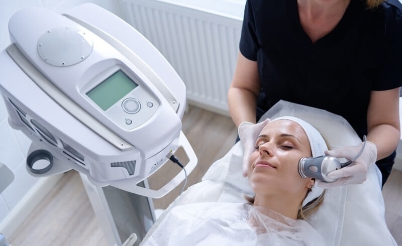 skin-treatment-by-physical-exfoliators