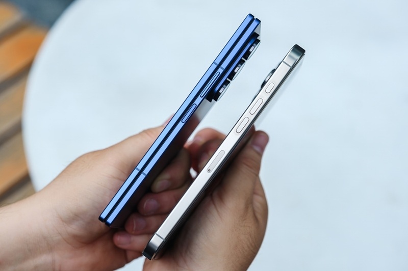 Smarter Foldable Phone