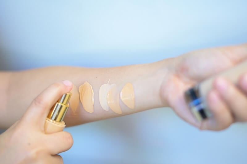 test-the-foundation-on-skin