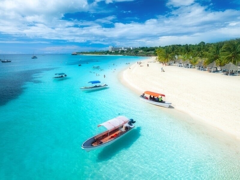 traveler-in-zanzibar