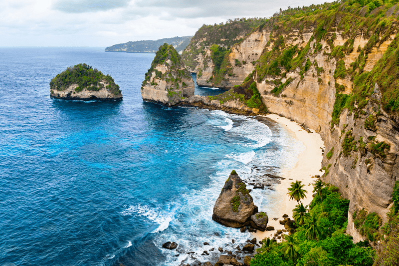 Nusa Penida – Dramatic Views And Day Trips