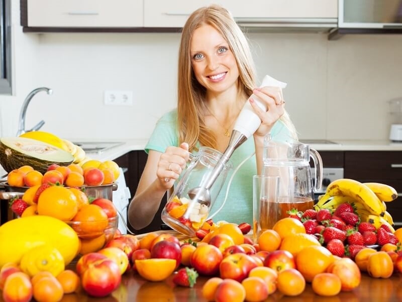 woman-making-sangria-at-home